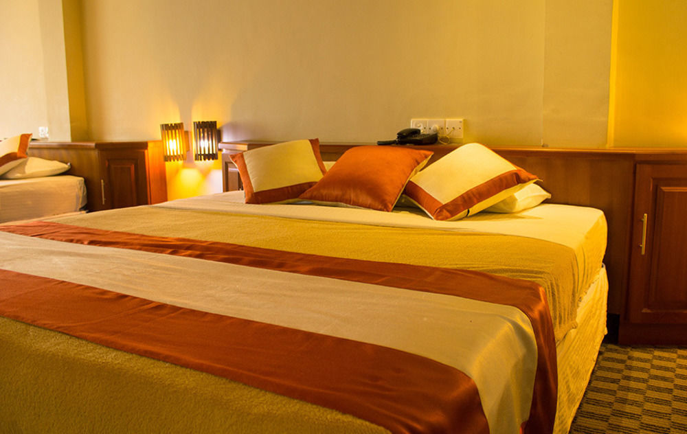 Ramboda Falls Hotel Buitenkant foto